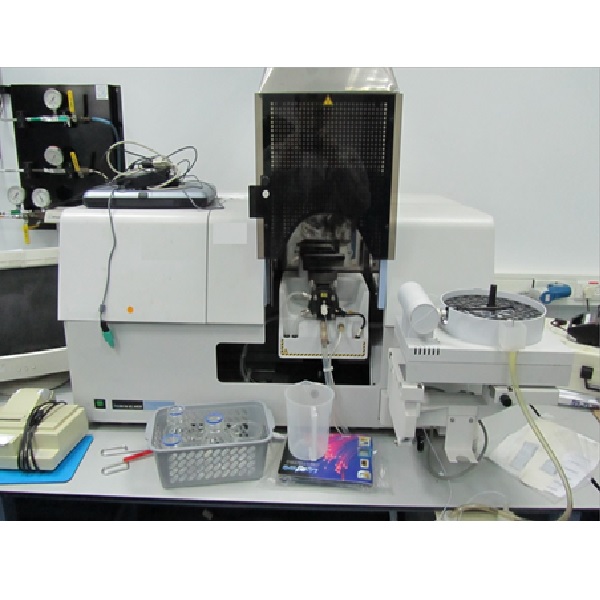 AAnalyst 700 Atomic Absorption Spectroscopy יד שניה