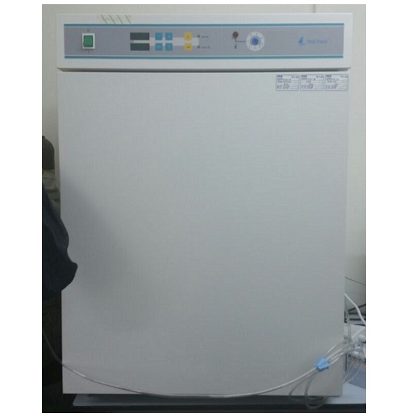 אינקובטור תאים CO2 Incubator 151 Liter יד שניה